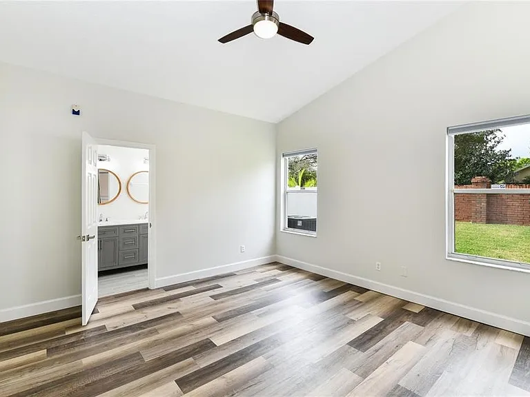 1820 Burchstone Dr — Photo 14