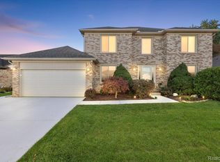 46850 Barbara Dr, Macomb, MI 48044