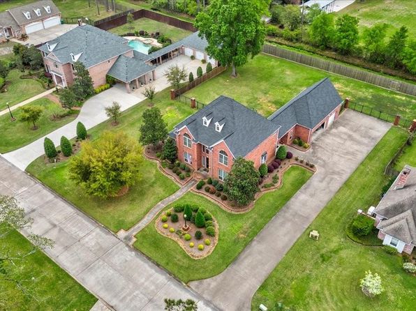 6319 Bentwater Dr, Orange, TX 77632