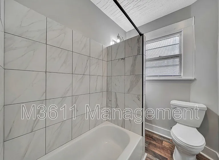 2503 S 8th St — Photo 22