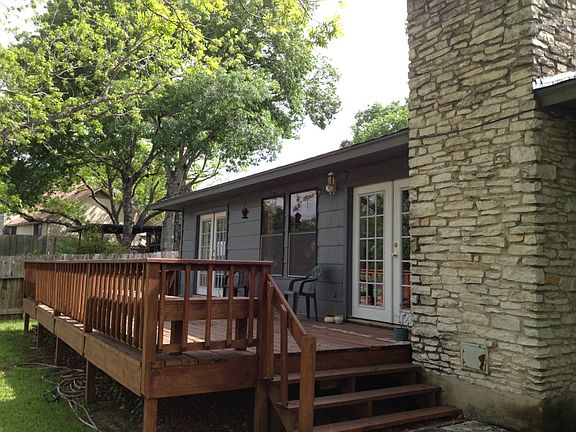 4th image of 1008 Hermitage Dr