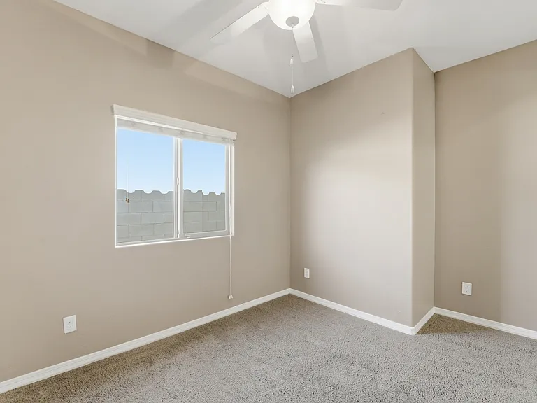 371 W Flame Tree Ave — Photo 43