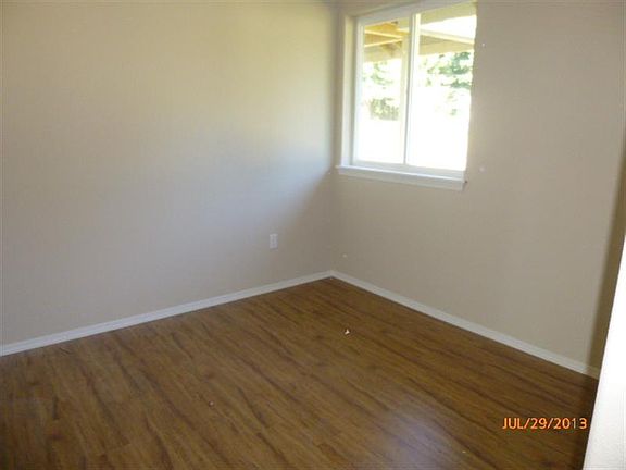 3rd image of 20 Evergreen Village Ln