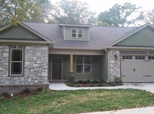 8206 Igou Gap Rd, Chattanooga, TN 37421