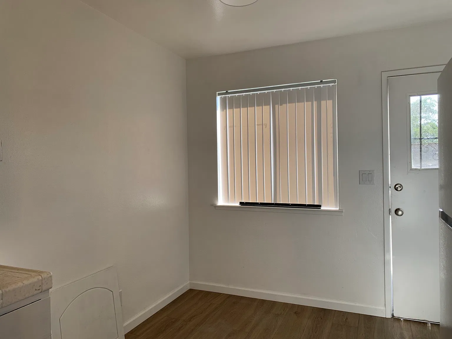 2 bed, 744 sqft, $1,600 — Photo 4