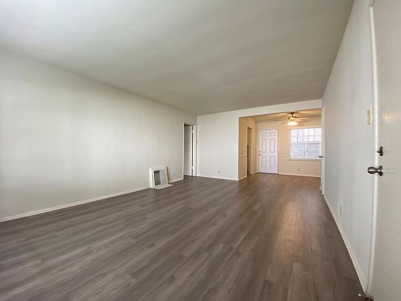 5th image of 1113-27 26th St #1117-2