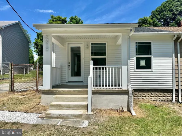 2319 Thomas Ave, Upper Chichester, PA 19014