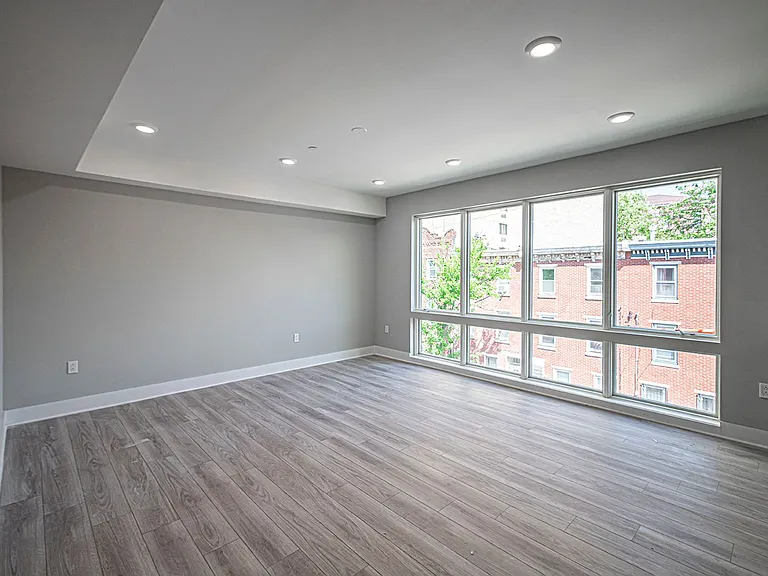 746 S 16th Street — Photo 5