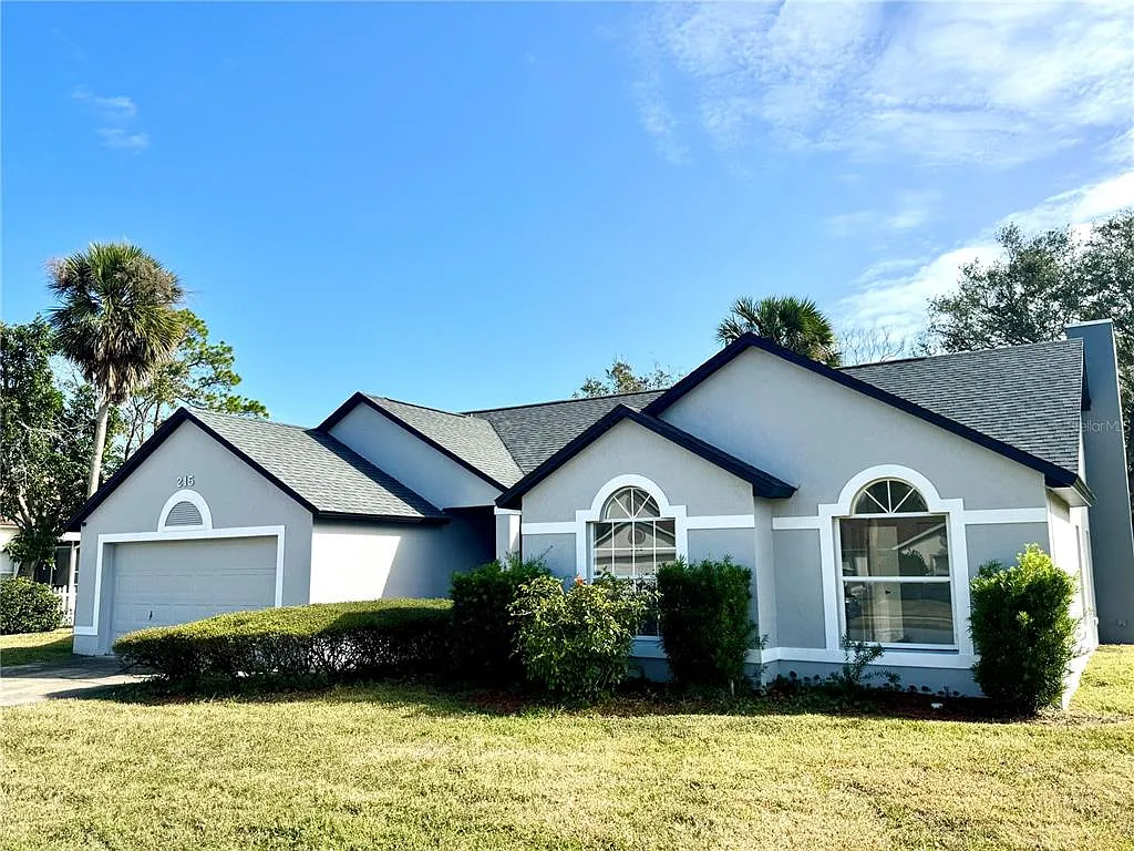 4 bed, 2.0 bath, 1845 sqft, $2,450 — Photo 3