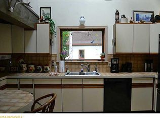 41 Luckman Rd, Saint Albans, ME 04971