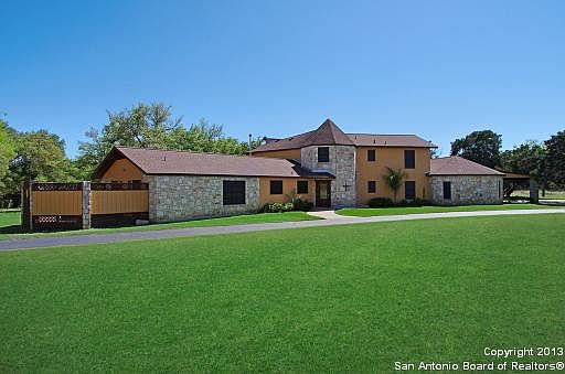 4th image of 10636 Dedeke Dr