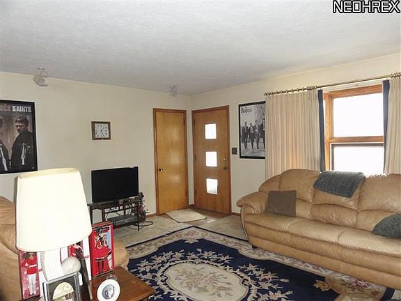 4th image of 3813 Cayugas Dr