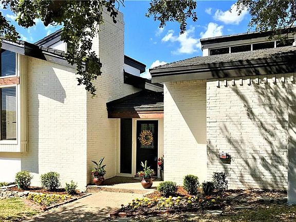 2nd image of 7716 Lake Highlands Dr