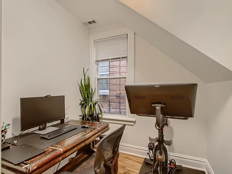 1629 W Julian St #1F — Photo 8