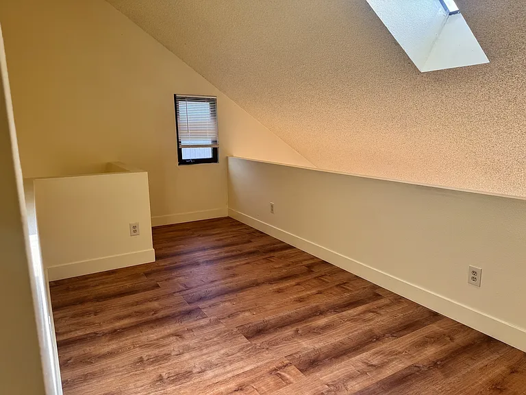 4501 Boardwalk Dr #M — Photo 8