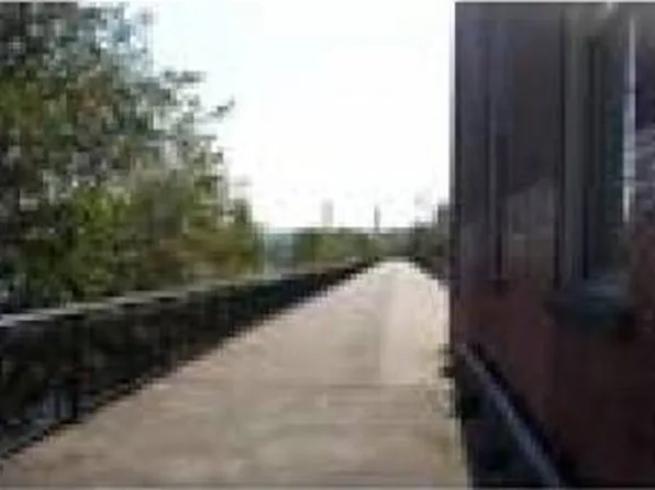 35 Riverwalk Way #R-208, Lowell, MA 01854