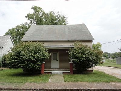 218 S 8th St, Boonville, IN, 47601