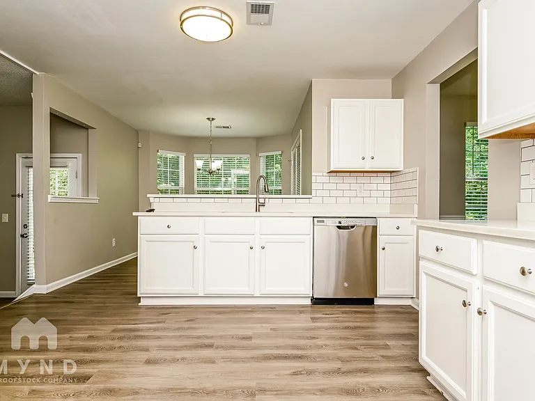 2238 Waters Run — Photo 3