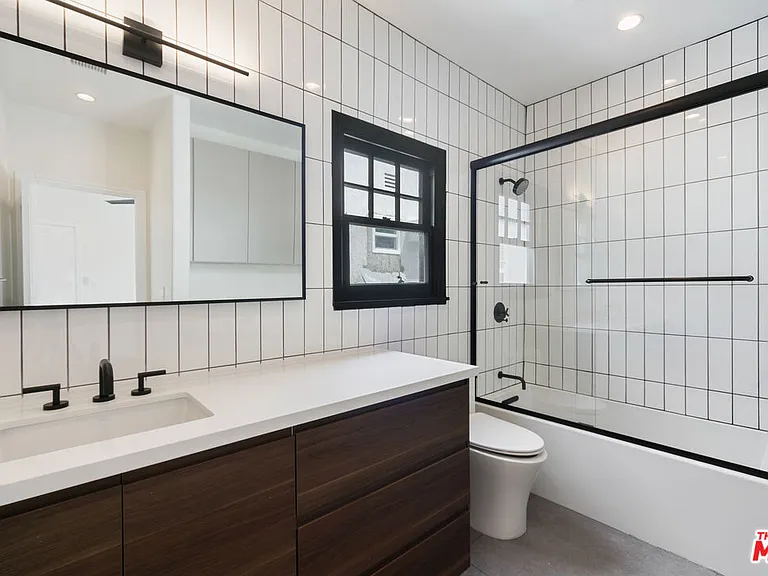 458 N Sierra Bonita Ave #460 — Photo 33