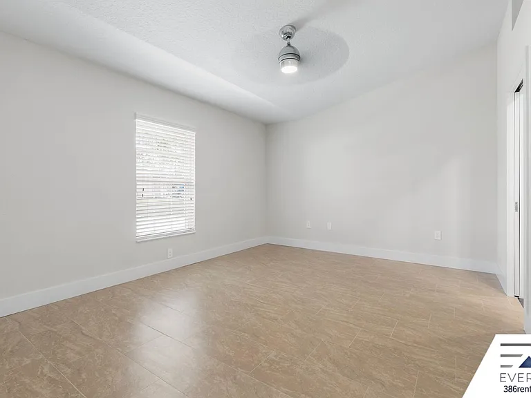 12 Walt Pl — Photo 21