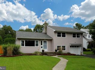 242 Clinton Ave, Toms River, NJ 08753
