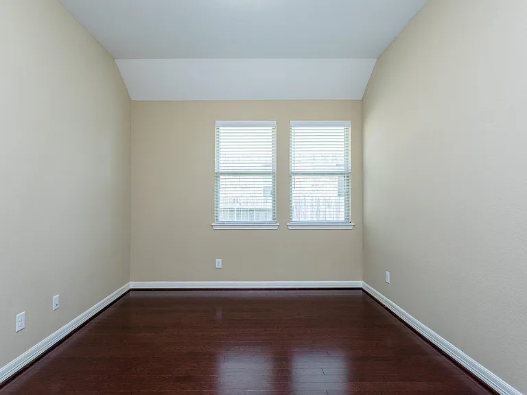 7810 Deep Green Dr — Photo 7