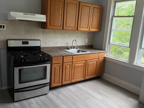 734 S 20th St #2L, Newark, NJ 07103