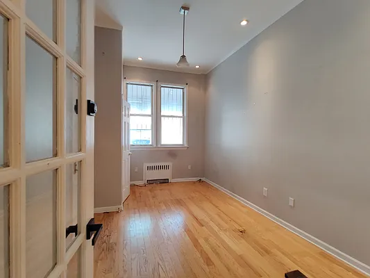 Rented by Signature Property Realty | media 7