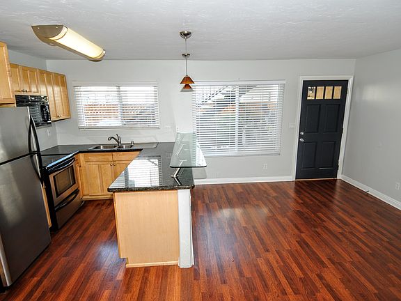 4th image of 4335 McClintock St Unit 3
