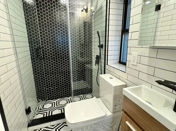 442 East Ninth Street image 5 of 9