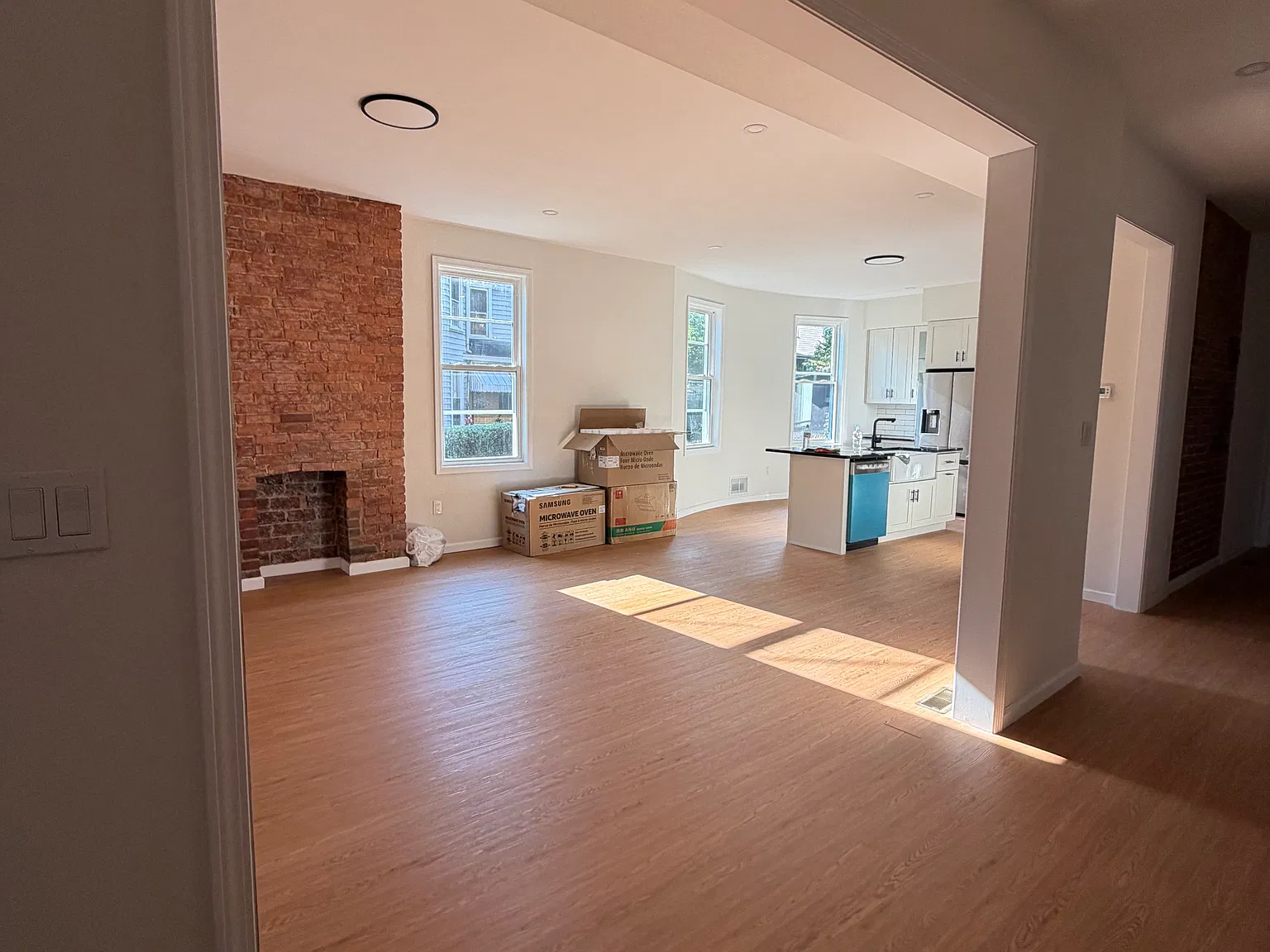4 bed, 2246 sqft, $2,800 — Photo 3
