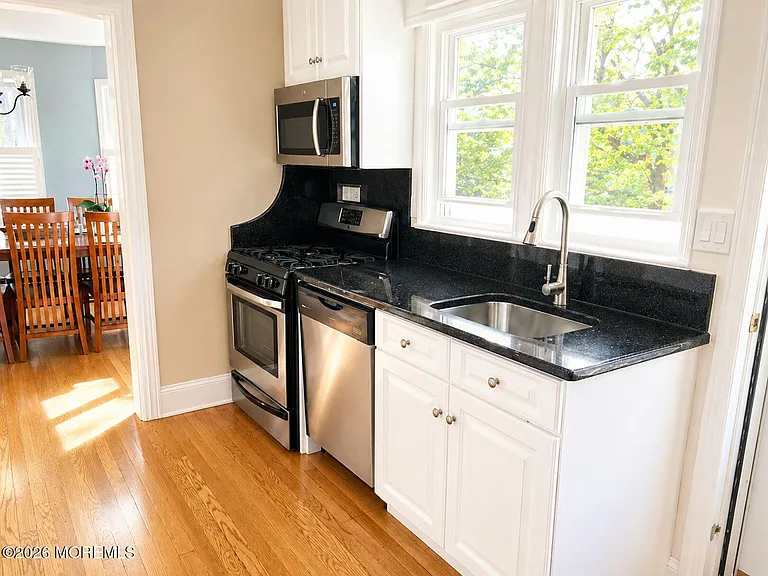 17 Walnut Pl — Photo 10