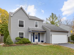 1315 Meghan Ave, Algonquin, IL 60102