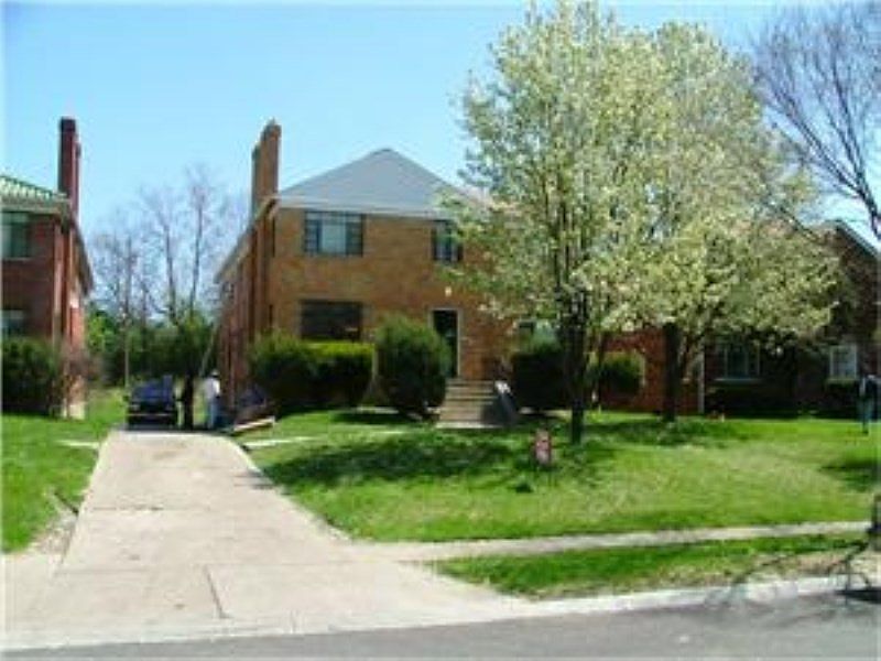 1st image of 7126 Eastlawn Dr APT 4