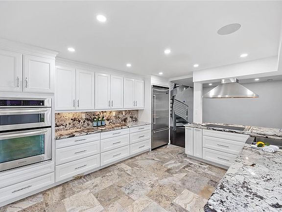 2nd image of 4746 West BLVD #S-6