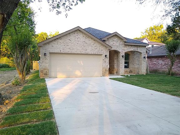 3rd image of 750 Elsberry Ave