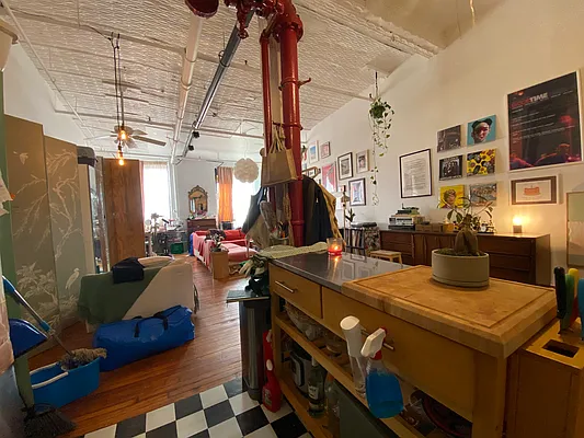 Rented by Nooklyn NYC LLC | media 23