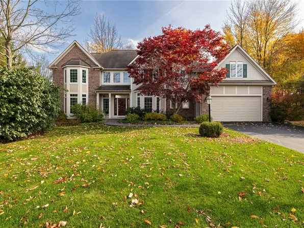 839 Rolins Run, Webster, NY 14580