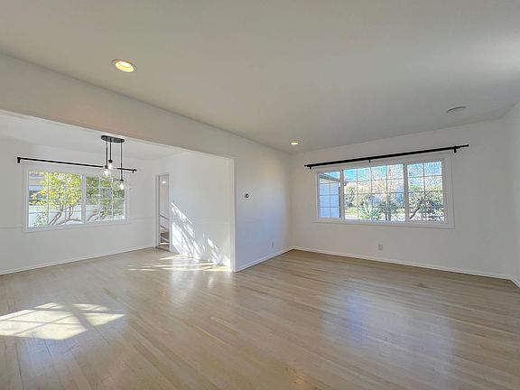 4th image of 3838 Volk Ave