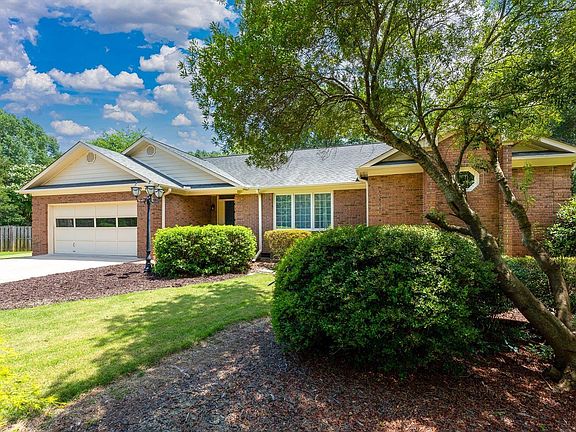 2nd image of 208 Yellow Poplar Ct