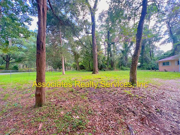 3rd image of 3608 NW 136th St