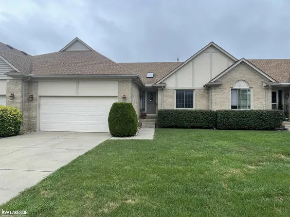 30111 Indianwood Dr, Chesterfield, MI 48047