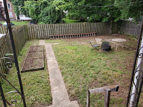 2nd image of 439 E 18th Ave