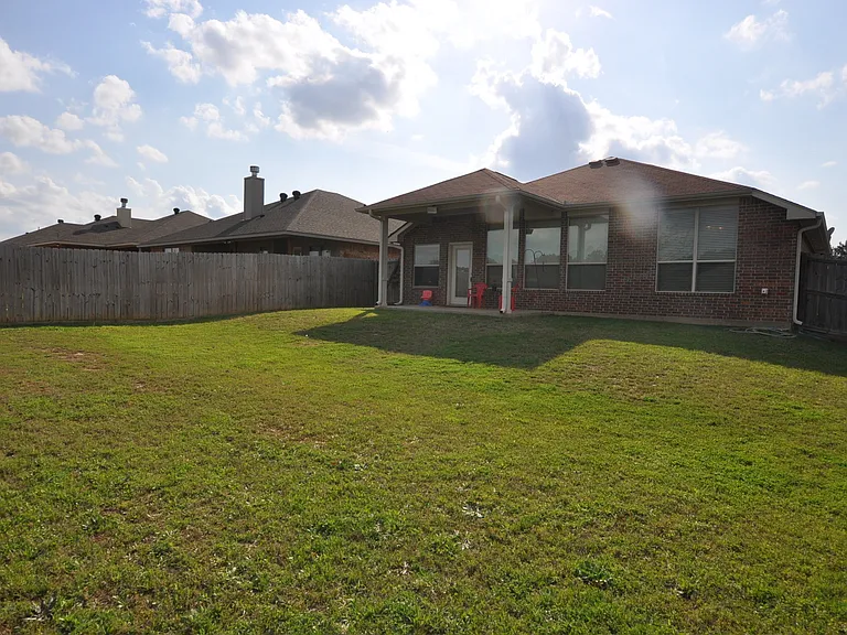 19993 Meadow West Ln — Photo 24