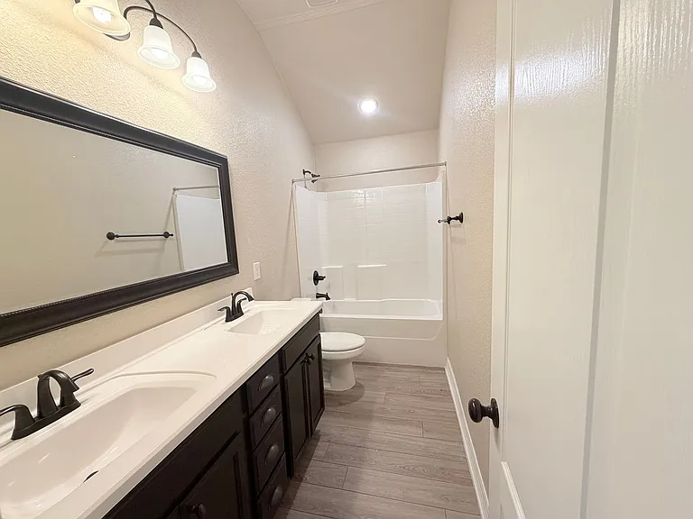 2002 Rustic Manor Dr — Photo 16