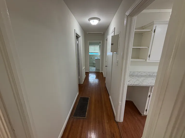 501 Cheri Ln — Photo 2