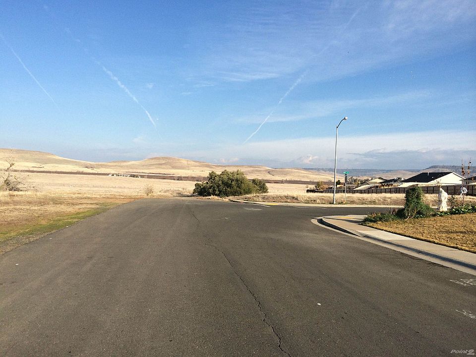 1/4 Acre Lot