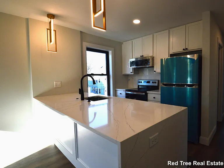 35 Hunnewell Ave #3 — Photo 12