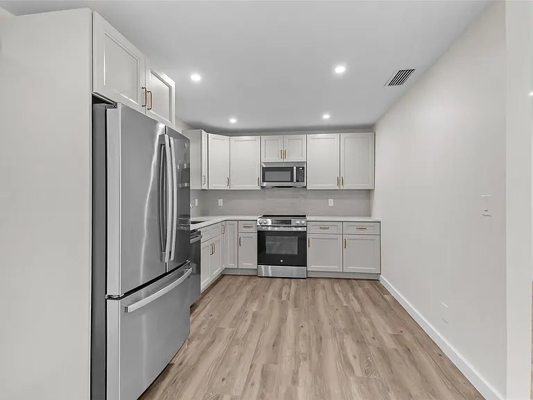 908 Lighthouse Dr — Photo 5