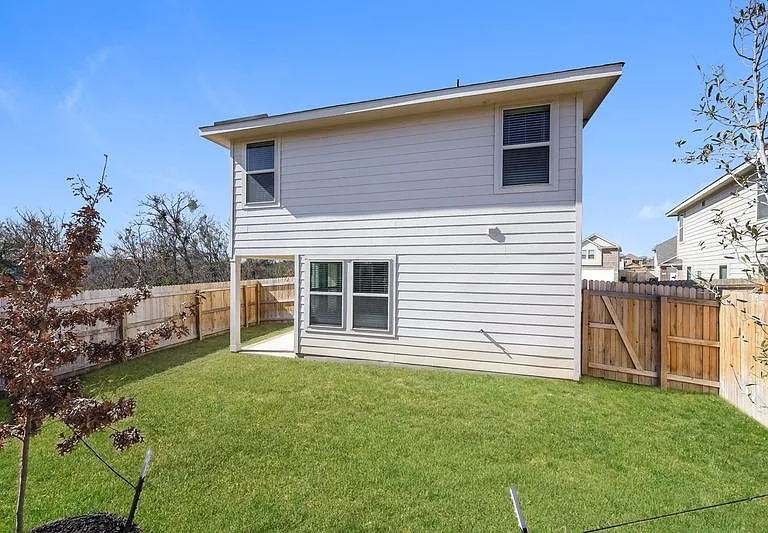 9430 Dogwood Hl — Photo 5